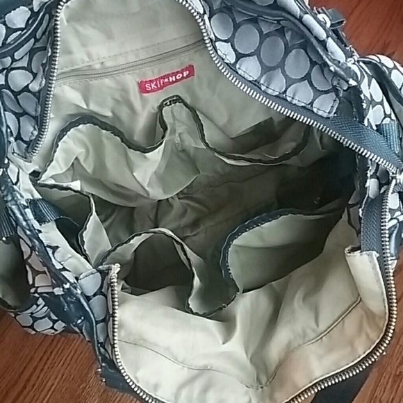*SOLD* HP!!🎉 Skip Hop diaper bag Navy blue silver - Picture 4 of 8
